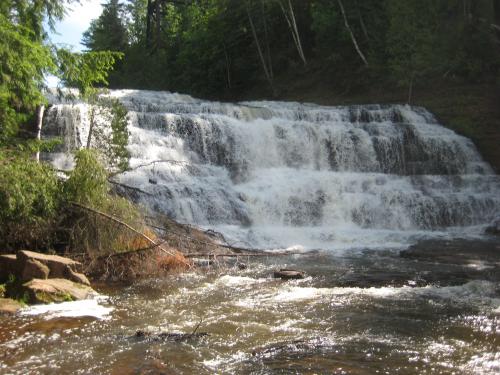 Closer look at Agate Falls