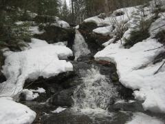 Small direct plunge over the rocks