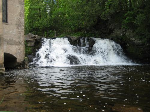 Looking up at Powerhouse Falls